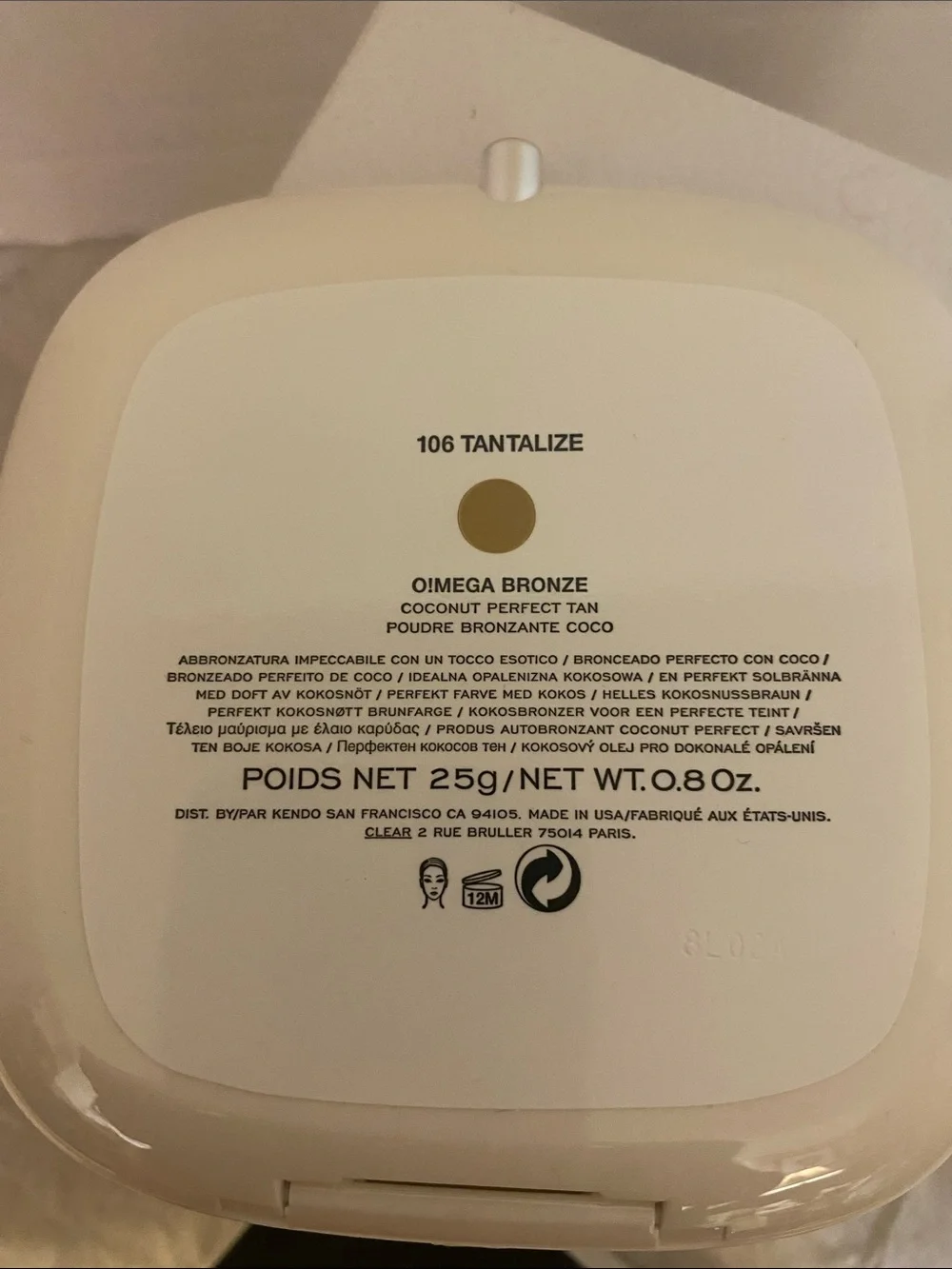Marc Jacobs Black & Gold O!Mega Bronze Coconut Powder